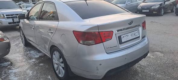 كيا فورتي 2010 - صورة 1