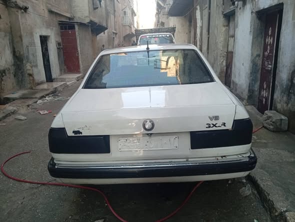 بي ام 728 1981 - صورة 5