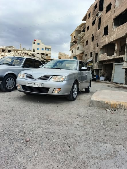 بروتون واجا 2005 - صورة 3