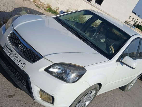 كيا ريو 2011 - صورة 4