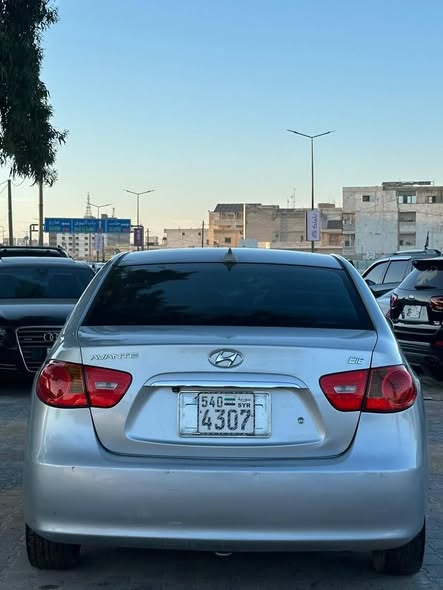 هونداي افانتي 2008 - صورة 2
