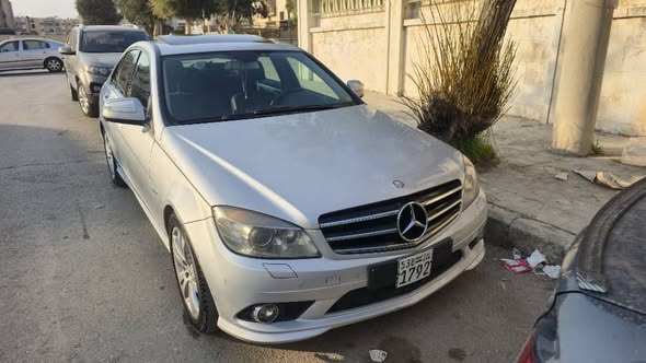 مرسيدس C220 2011 - صورة 4