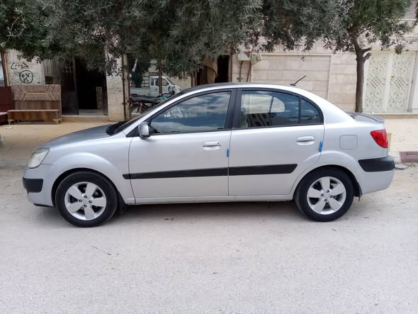كيا ريو 2009 - صورة 1