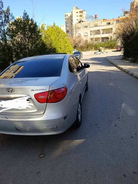 هيونداي إلنترا 2010 - صورة 4