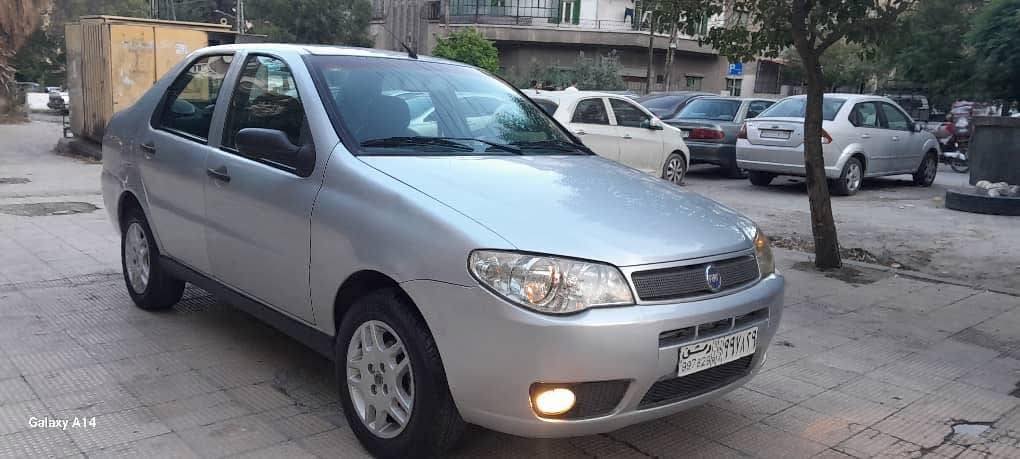فيات سيينا 2005