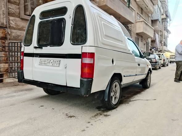 سكودا Pickup 1995 - صورة 4