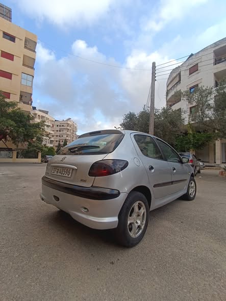 بيجو 206 2006 - صورة 2
