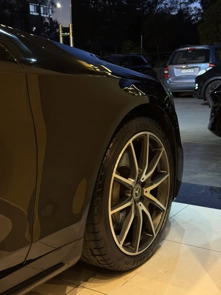 مرسيدس S560 2018 - صورة 4