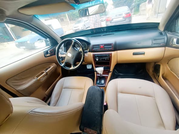 سكودا أوكتافيا 2002 - صورة 4