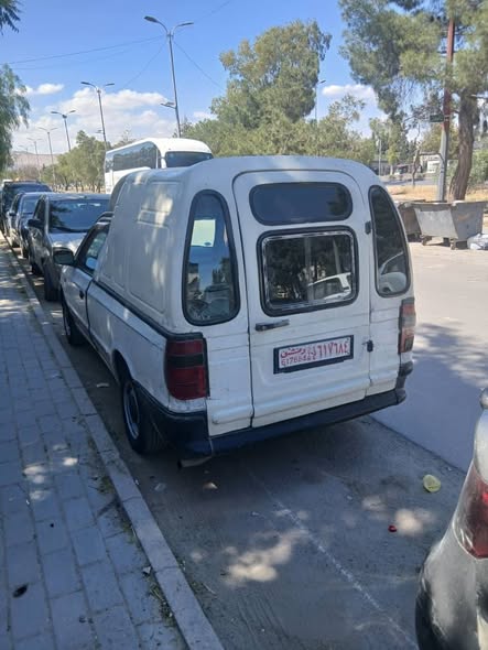 سكودا بيك آب 1997 - صورة 3