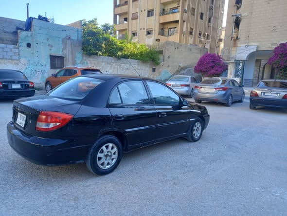 كيا ريو 2001 - صورة 3