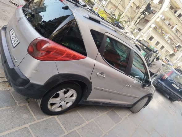 بيجو 207 2010 - صورة 4