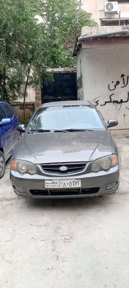 كيا شوما 2004 - صورة 1