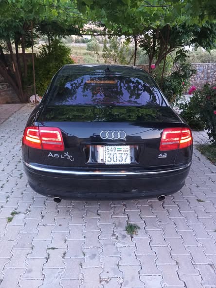 أودي A8 2006 - صورة 1