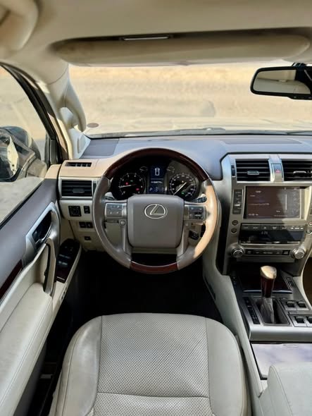 ليكزس GX460 2015 - صورة 2