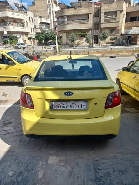 كيا ريو 2011 - صورة 2