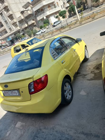 كيا ريو 2011 - صورة 3