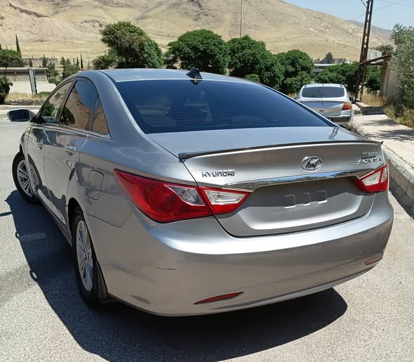 هيونداي سوناتا 2012 - صورة 3
