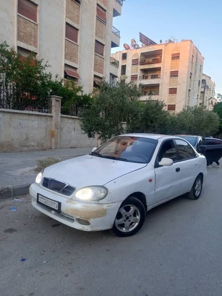 دايو لانوس 2010 - صورة 2