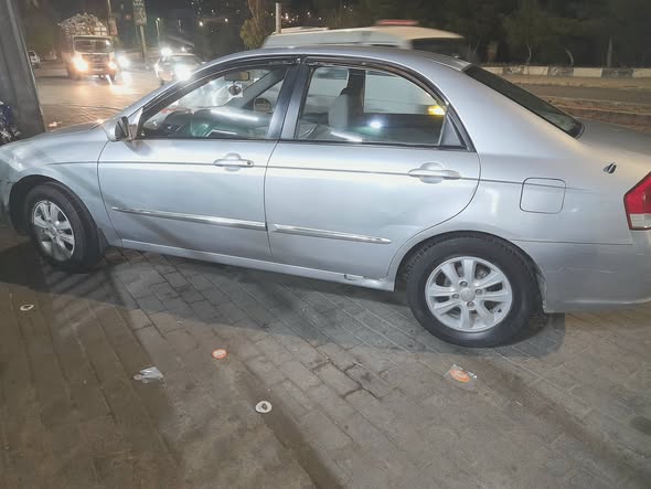 كيا سيراتو 2007 - صورة 1
