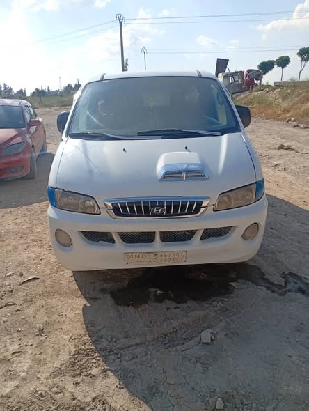 هيونداي H-1 2004 - صورة 2