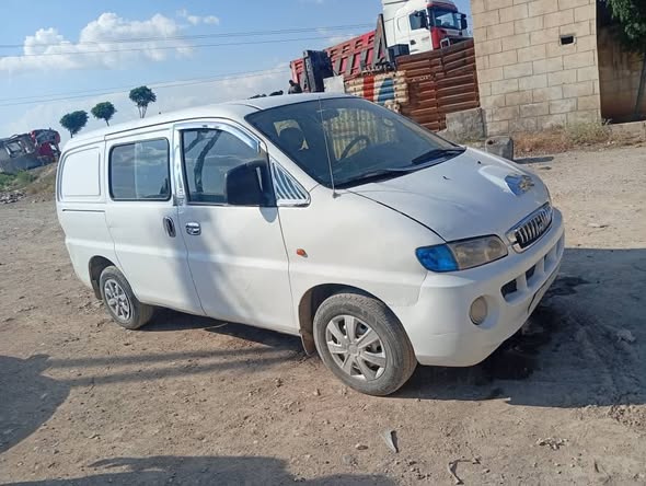 هيونداي H-1 2004 - صورة 3