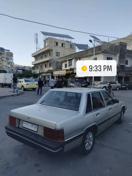 مازدا 929 1983 - صورة 4