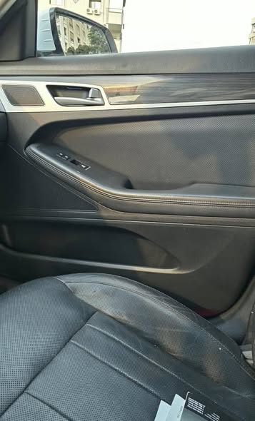 جينسس G80 2015 - صورة 4
