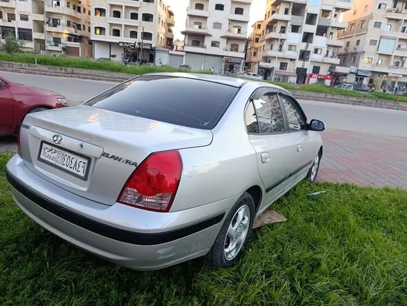 هيونداي افانتي 2006 - صورة 4
