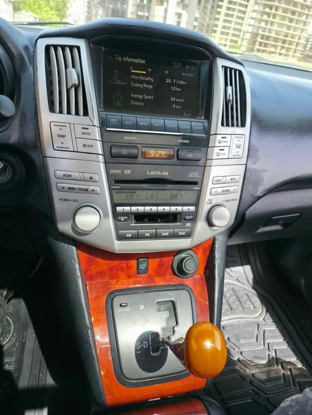 ليكزس RX 350 2009 - صورة 5