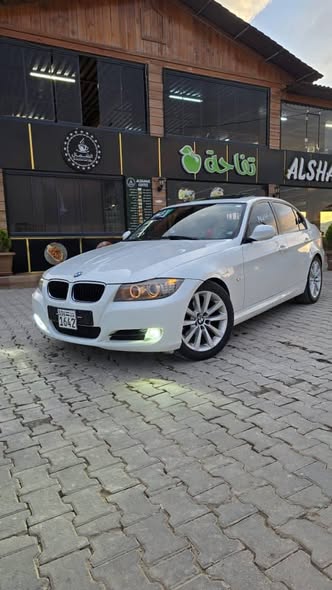 بي إم دبليو 320 2012 - صورة 2