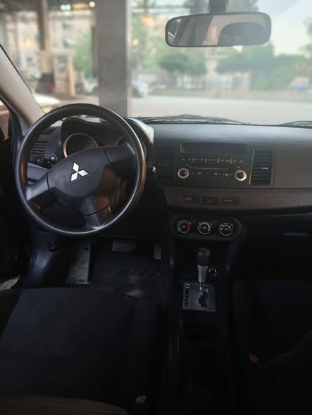 متسوبيشي لانسر 2008 - صورة 2
