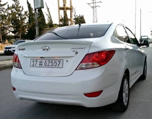 هونداي اكسنت 2012 - صورة 2