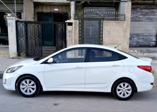 هونداي اكسنت 2012 - صورة 4