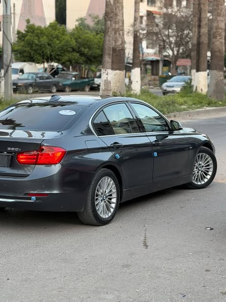 بي ام 320i 2013 - صورة 1