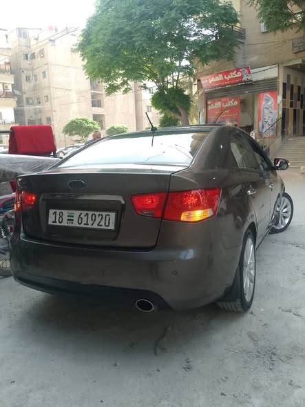 كيا فورتي 2010 - صورة 2