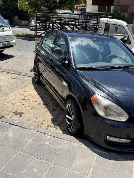 هونداي فيرنا 2008 - صورة 4