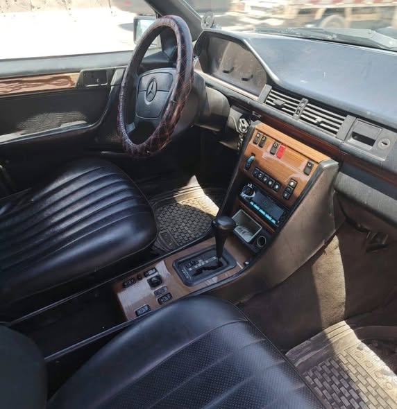 مرسيدس E300 1994 - صورة 2