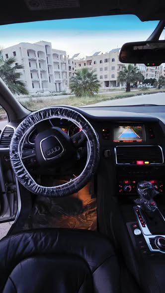 أودي Q7 2007 - صورة 2