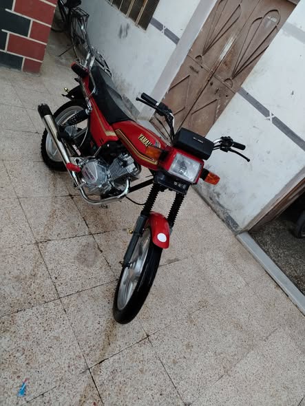 ياماها 150 2025 - صورة 2