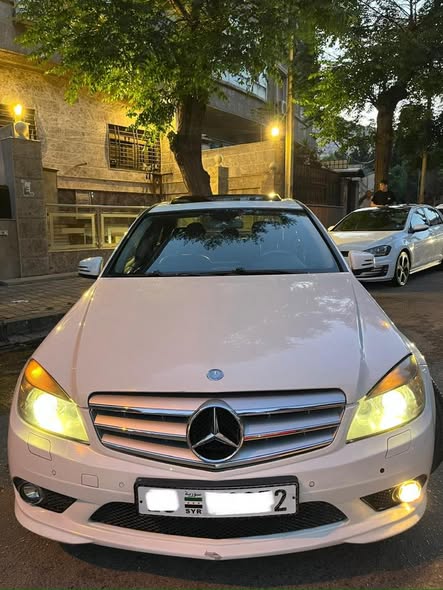 مرسيدس سي 250 2010 - صورة 1