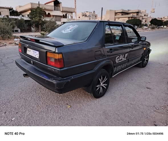 فولكس فاجن جيتا 1993 - صورة 4