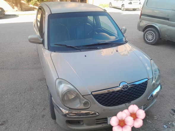 ديهاتسو سيريون 2004 - صورة 2