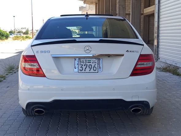 مرسيدس C300 2014 - صورة 2