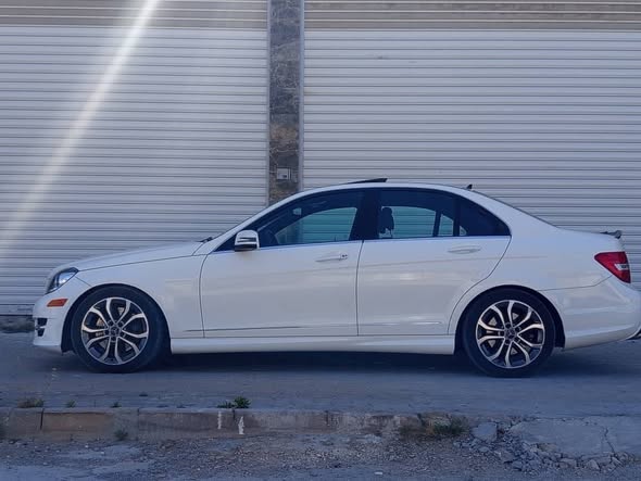 مرسيدس C300 2014 - صورة 4
