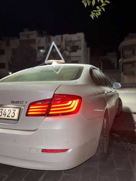 بي ام دبليو 520 2015 - صورة 4