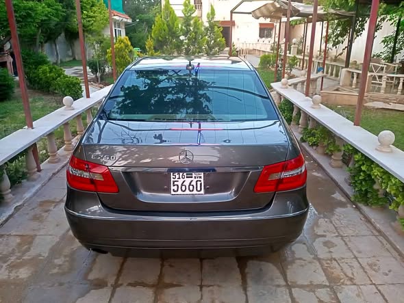 مرسيدس E250 2012 - صورة 2
