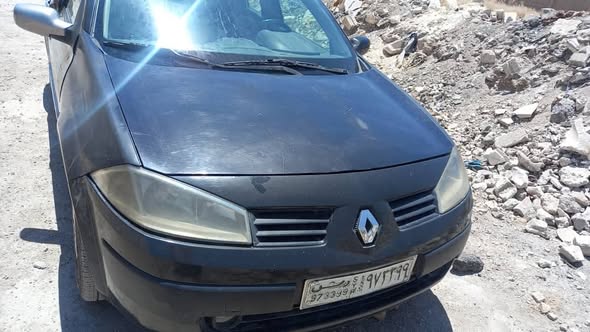 رينو ميغان 2004 - صورة 2