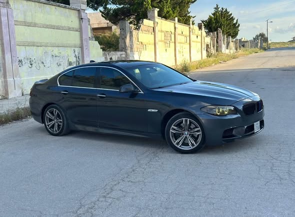 بي إم دبليو 520 i 2013 - صورة 3