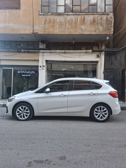 بي إم دبليو X1 2020 - صورة 4